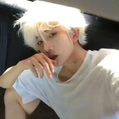 惊现球场后,惊魂一幕,曼联赛迷列,bet365,bet365体育,bet365官网,bet365网址